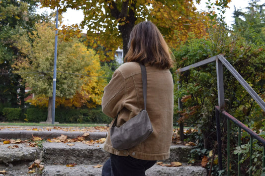 Top 3 Ways to Style a Leather Crossbody Bag This Fall