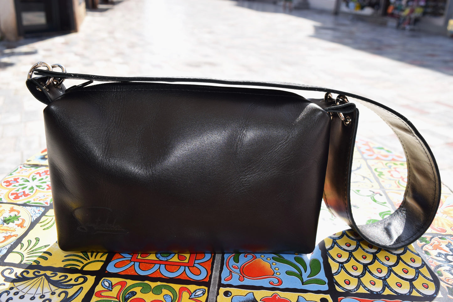 Mezzanote the black Italian goat leather handmade by Santebela.